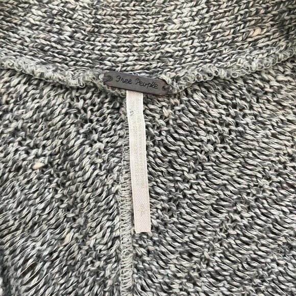 Free People Over the Rainbow rare gray cardigan aso Beth Greene in The Walking D - Picture 6 of 6